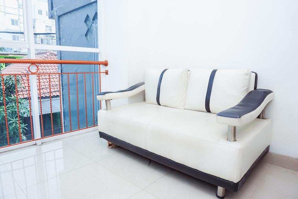 ג'קרטה Sarkawi Residence מראה חיצוני תמונה